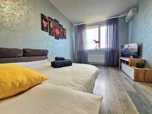 проспект Европейского Союза, 41 3