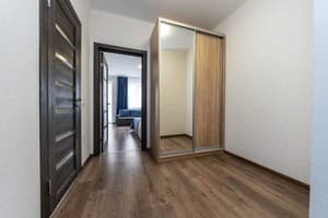 в новом доме на Оболони 12